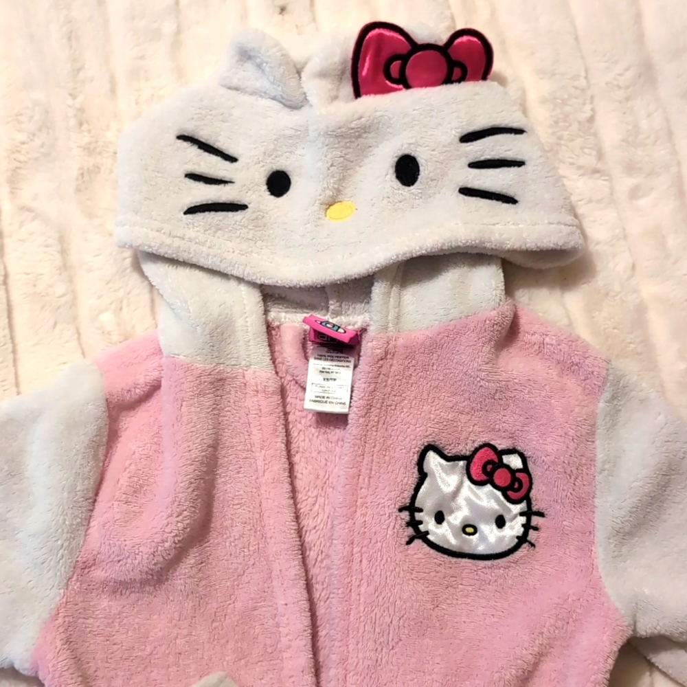 Hello Kitty bath robe XS